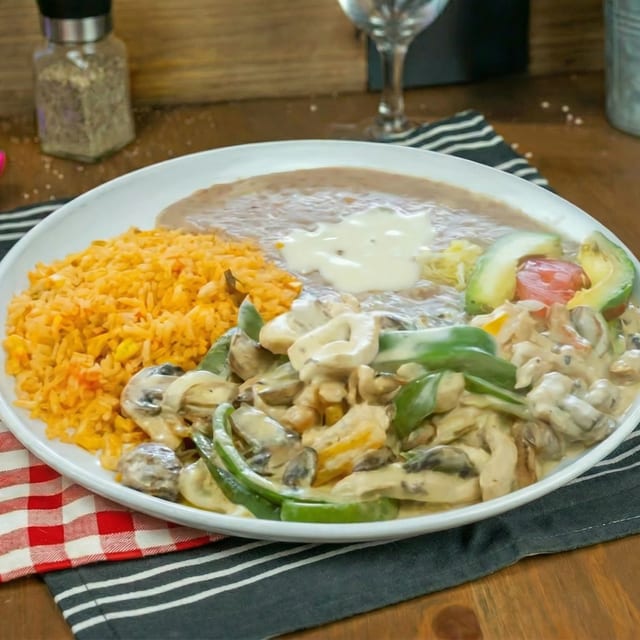 Pollo Con Crema.